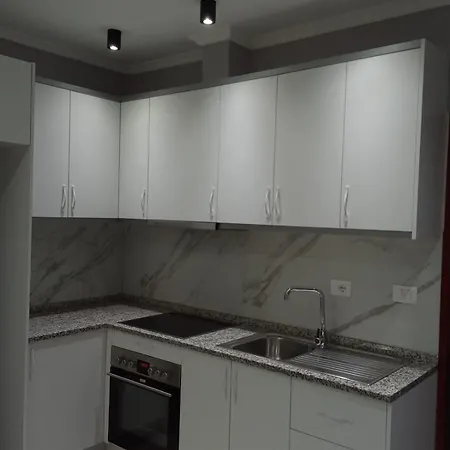 Luxury Close To The 公寓 Durrës